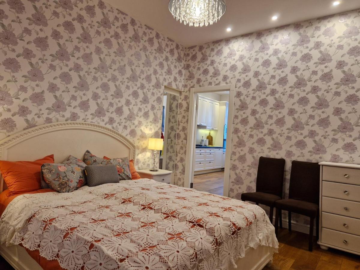 Lovely Apartment In Tallinn Old Town Eksteriør billede